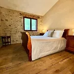 Mas Sarava - Retraite Detente - Pilates Et Massage Villa